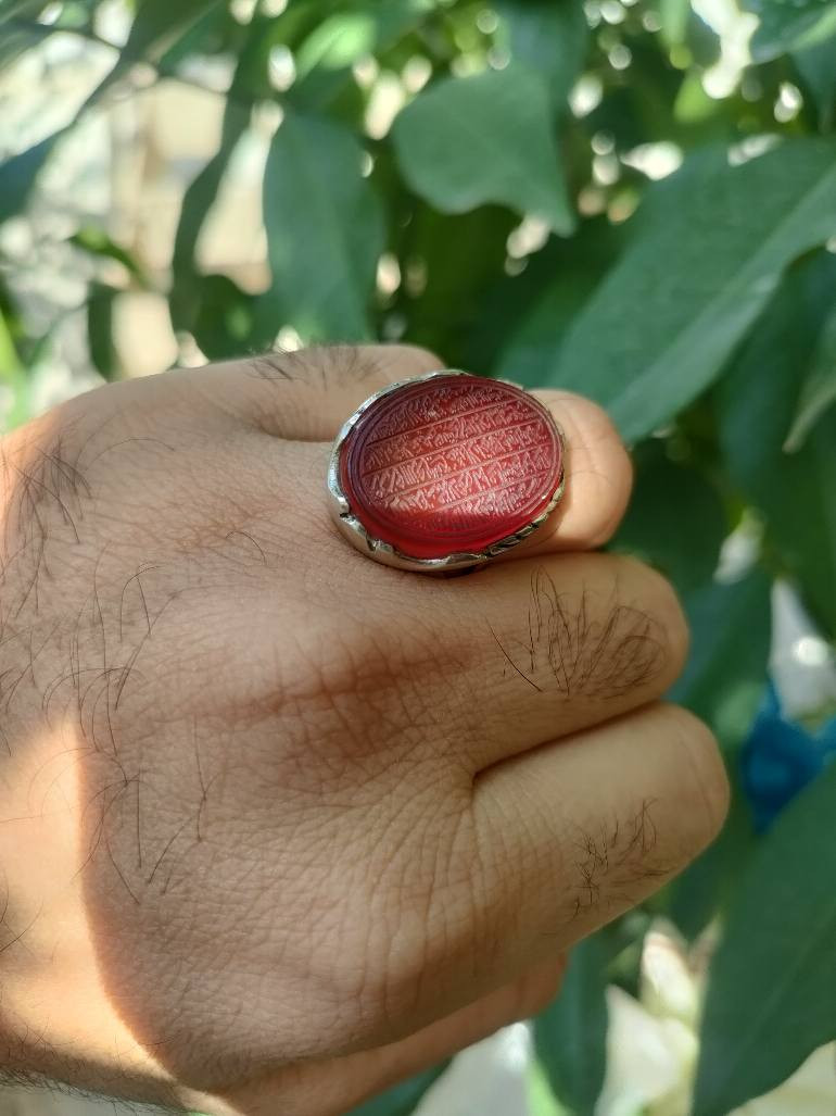 الصمت في حرم الجمال جمال... كرز الكرز للفخامة عنوان  الشغل يسولف مخطوطة آية الكرسي بسعر مناسب اريده ٧٥ مكاني كربلاء وبالعافية ع اليصيد يوجد توصيل لجميع المحافظات واتساب *********** / *********** 💎💍❤️💫🍒 كربلاء, العراق
