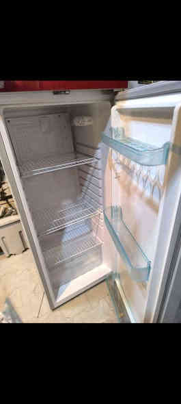 اهلا وسهلا 
ثلاجة نوع المتين حمراء ١٤ قدم  السعر ١٦٠

ثلاجة نوع ايسن بيضاء ١٤ قدم السعر ١٦٠

ثلاجة نوع كونكورد ١٦ قدم باب واحده السعر ١٦٠

الثلاجة شغالة ونظيفة وجاهزه علئ الفحص وبيها ضمان شهر 

العنوان الكوفة شارع المعمل قرب صورة الوائلي *********** ابو فهد النجف, العراق
