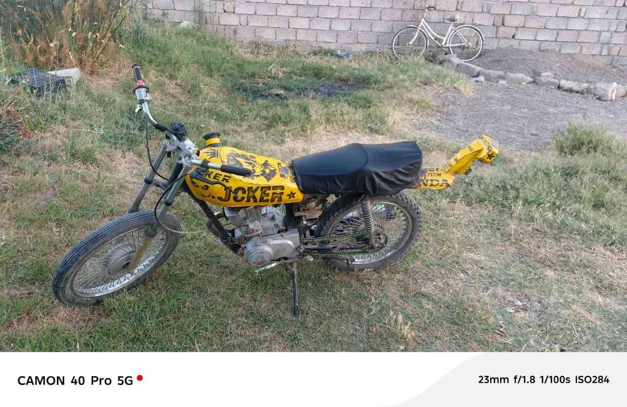 السلام عليكم مطور حربي للبيع ادفع سعر عجبني ابيعك


**إذا كنت صاحب هذا الإعلان وتريد حذفه لأي سبب، رجاءا أرسل رسالة إلى الدعم الفني**