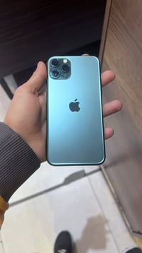 آيفون ١١ برو • نضيف • الاعضميه