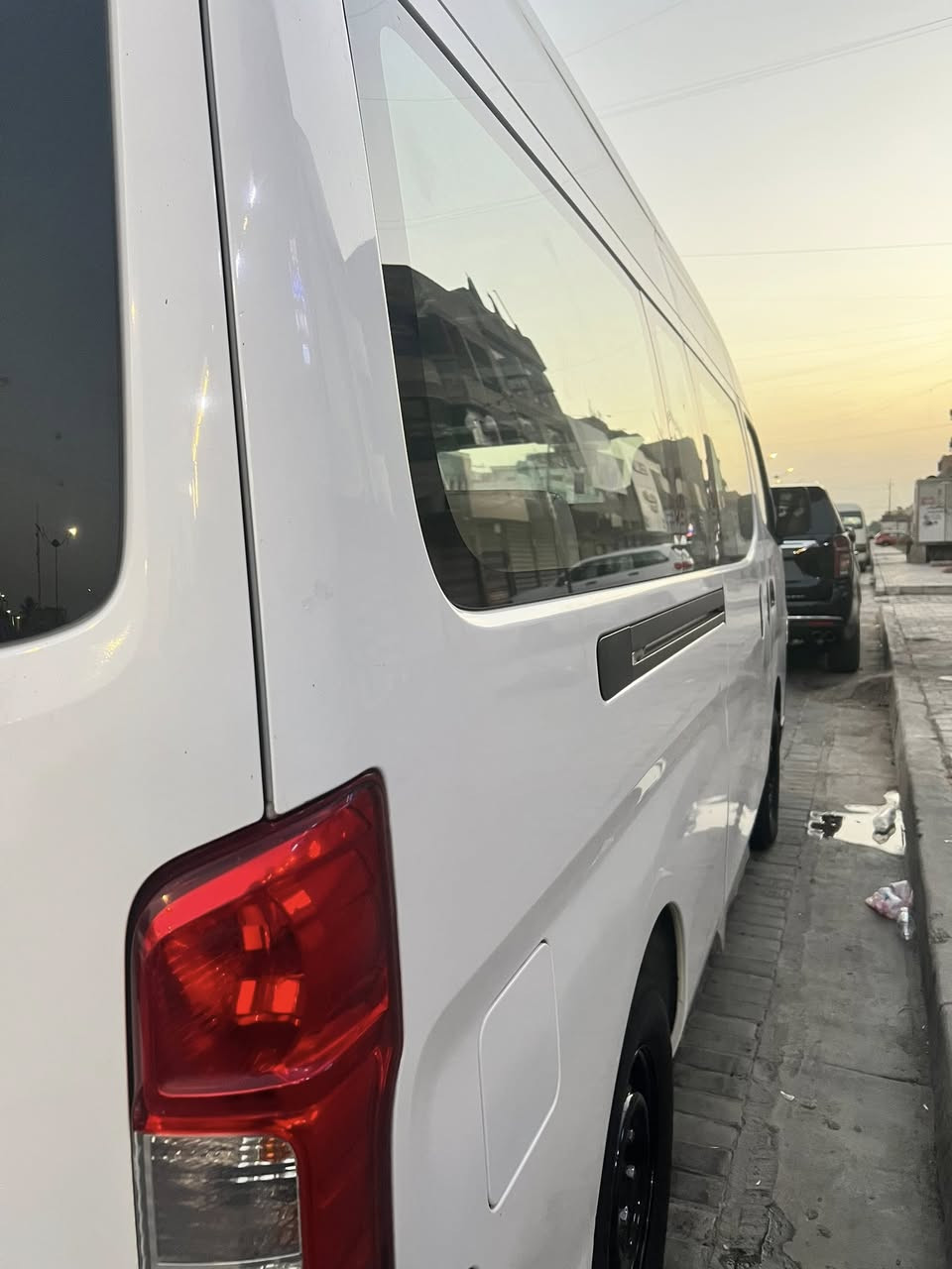 السلام عليكم
نيسان موديل 20 السياره مكفوله من الصبغ ماعده بارد قليل كلش السياره على وضع الشركه بلاديه ماشيه 140 
العنوان  البلديات السعر  255  $
الهاتف *********** هشام محمد
