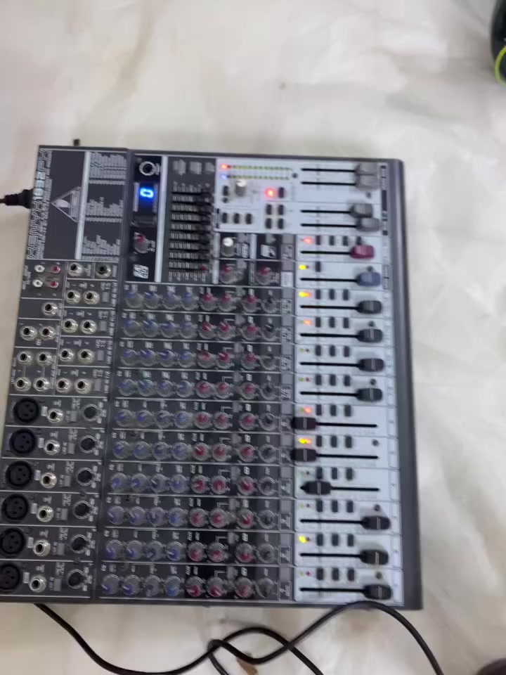 خلي سعرك ودلل


**إذا كنت صاحب هذا الإعلان وتريد حذفه لأي سبب، رجاءا أرسل رسالة إلى الدعم الفني**