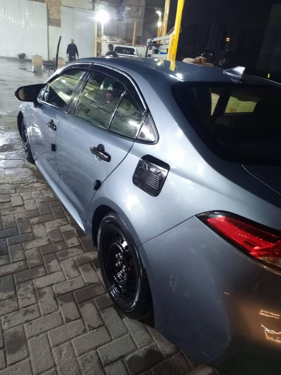 كورله للبيع موديل ٢٢ وارد امريكي هايبرد بيه جاملغ و بنيد و شويه سحب بالشاصي بيه باردات بصيطه بسمنه تحويل كبل فول مواصفات عده الفتحه مكاني حي الجهاد بغداد الرقم *********** متواجد عل نت السعر ١٣٧ و ماكو هيج سعر بس لان عندي بناء
