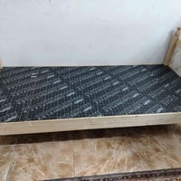 سرير عدد 2 للبيع وياهن الدواشك مالتهن الرقم.. 07767136821