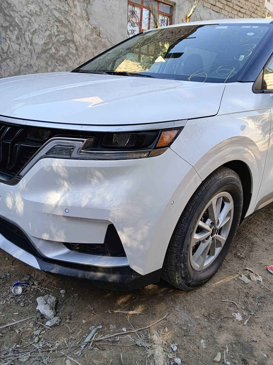 سلام عليكم كرنفال موديل 24 شهداء وكاله عامه بسم المشتري بيه قطعتين تبديل اصليات معروفه مواصفات الكرنفال حادثه بدون دواخل سياره قبل 20يوم دخلت للعراق بعده بحالة الوكالة السعر خاص مكانه نجف رقم الهاتف ***********
