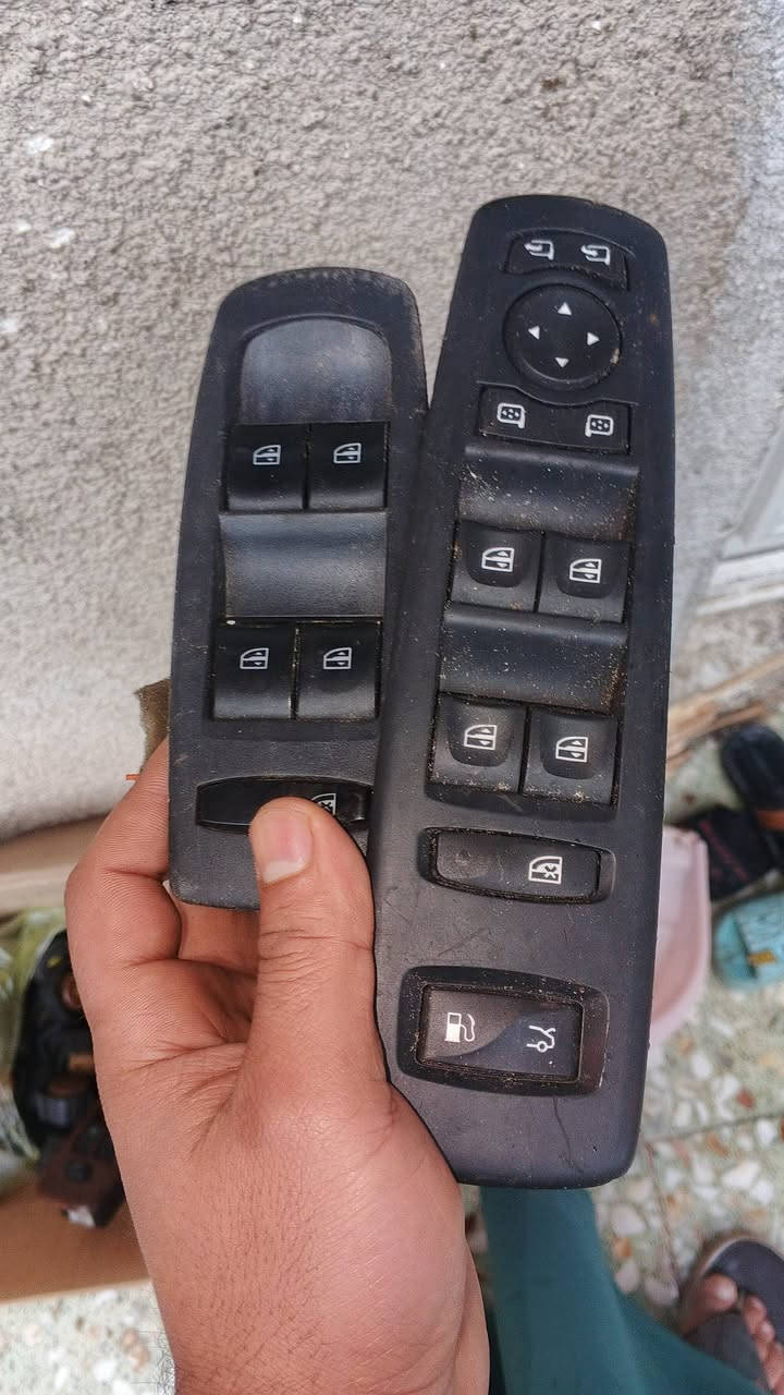 يا الله تم وصول غراض حاويه كوري اصلي قبق رينو القطعه بلف بيع كل الكميه وتحكمات كلهن 25الف مكاني بغداد يوجد توصيل لكل المحافضات


**إذا كنت صاحب هذا الإعلان وتريد حذفه لأي سبب، رجاءا أرسل رسالة إلى الدعم الفني**