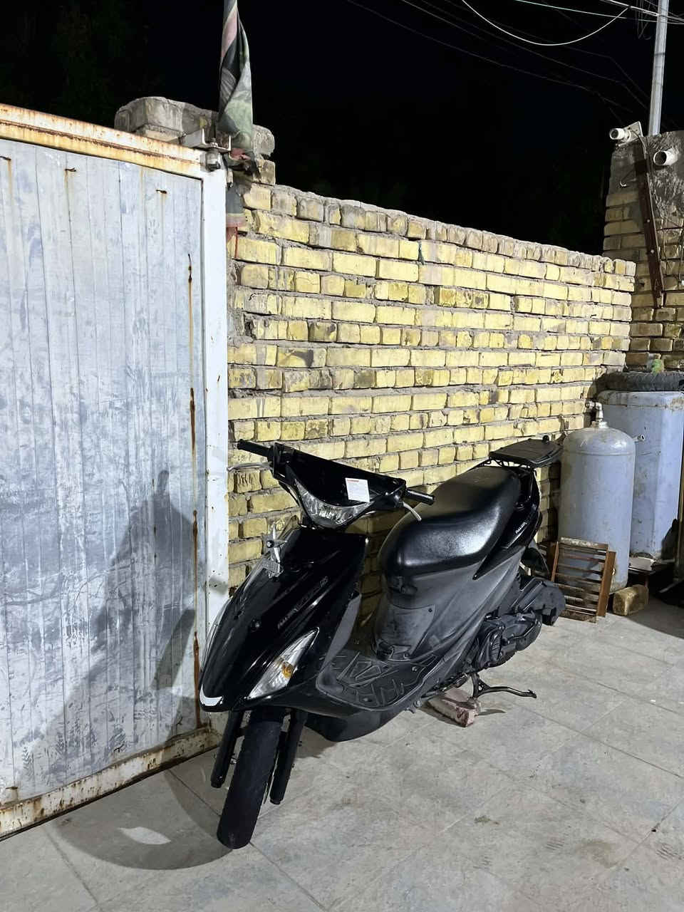 السلام عليكم للبيع أدرس ياباني الدراجه رمبه رمبه وكاله صالله ب ٢٠ يوم من نزلت من الرمبه دراجه بلجيس المو شراي لا يتعبني دراجه تلهث مفوله وكدام عينك خاص او اتصال مكاني داموك ***********
