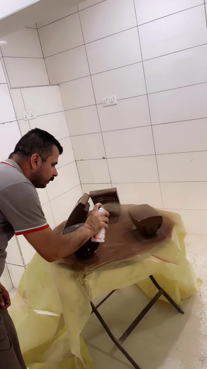 ربما البعض يسأل: لماذا أصبغ السماعات وهي خارج اختصاصي؟ الجواب بسيط: لأن المهندس الحقيقي يترك المكان أفضل مما كان عليه. ليست مجرد تركيب، بل لمسة فنية تدمج التكنولوجيا مع ديكور مكانكم. هدفنا تقديم عمل متكامل يليق بالزبون ويرضي الله قبل كل شيء. 

المندلاوي لأنظمة المراقبة 🛡️
حلول أمنية متكاملة لحماية منشآتكم: 
• كاميرات مراقبة - أنظمة صوت 🔊
• شبكات إنترنت - بدالات اتصال ☎️
📞 ***********
