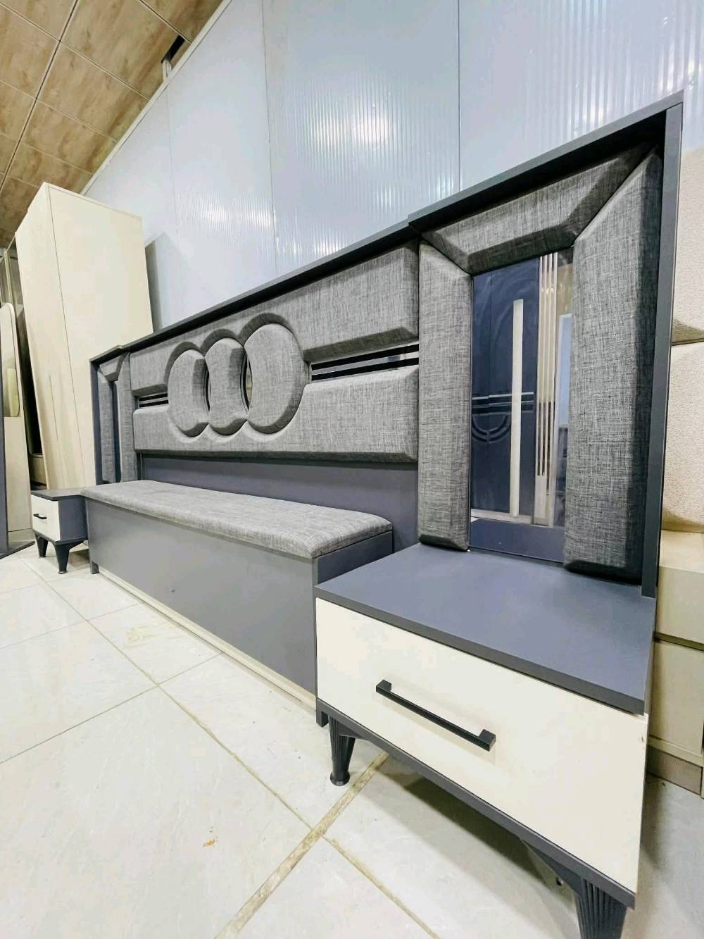 غرفه تركيه 10 قطع نظام ابواب نضيفه جدا جدا 800 نقل وشد مجاني