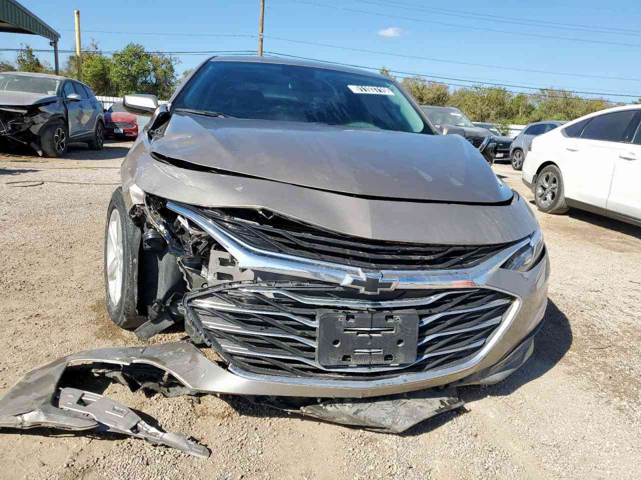 ماليبوً 2024  حادثه موضح بصور
بدون دواخل بدون ايبرباك 
ماشيه 29 الف شغاله وتمشي 

مده الوصول 45 يوم تدخل كتاب شهداء او ترقيم جميع المحافظات 

السعر 45 ورقه العنوان الاعظميه 
***********
