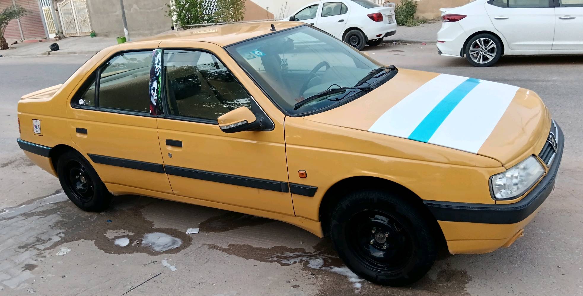 للبيع مستعجل سياره بيجو لميس مديل 2016 سياره غاز بانزين سعرها ٤٥ وبيها مجال حك الجيه
شنو موديل السيارة بالضبط وسنة الصنع؟: 
مديل 2016 
وين موقعك/المدينة حتى نحدد المعاينة؟: 
نجف حي ميسان قرب جسر الإمام علي 
شنو وضع المكينة والگير؟ شغالات تمام لو بيها ملاحظات؟: 
مكينه كير حداديه تبريد مكفولات 
السيارة بيها صبغ أو حوادث غير الظاهر بالصور؟: 
مكفول
السعر شكد وهل بيه مجال للتفاوض لو نهائي؟: 
45 وبيها مجال قليل *********** 