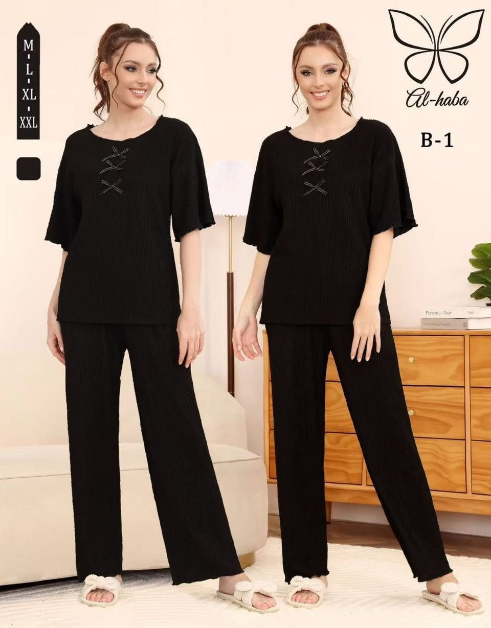 تراك سوت نسائي خامه كريشه سعر الدرزن ٩٨ الف 
قياسات m. L. Xl. Xxl
اقل طلب نص درزن من كل موديل
للحجز والاستفسار عالخاص
توجد خدمة توصيل  5 الف كل العراق


**إذا كنت صاحب هذا الإعلان وتريد حذفه لأي سبب، رجاءا أرسل رسالة إلى الدعم الفني**