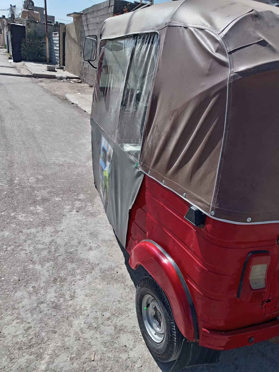 السلام عليكم ورحمة الله وبركاته
تكتك 18للبيع رقم وسنوية رقم ديالى ثاني يوم احولك 
مابيها اي نقص كبل الشارع خيرمن اللة جاهزة الاستفساراتصل ***********
