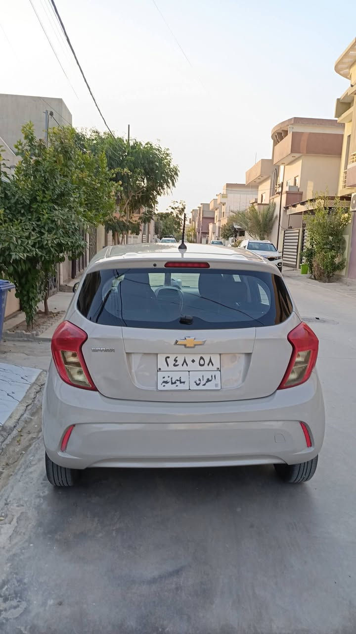 السلام عليكم ... شوفليت سبارك خليجي موديل 2017 كير اوتوماتيك لون مميز كريمي محرك  14 رقم سنوية قديم بس هزة جديد عليه غرامة 450 الف ينزل من الحساب تفاصيل مكتوب بلسونر شرط التحويل.. السعر 77 ورقة وبي مجال بسيط مكان السيارة كركوك لا اتخبر وادكول شكو بي رجاء ***********....
