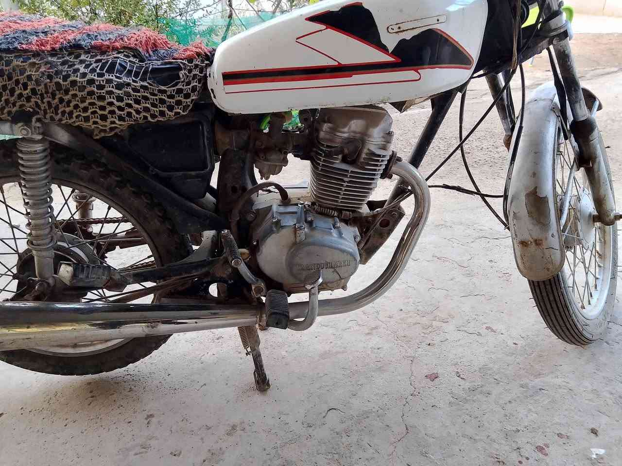 سلام عليكم دراجه للبيع ايرانيه***********
