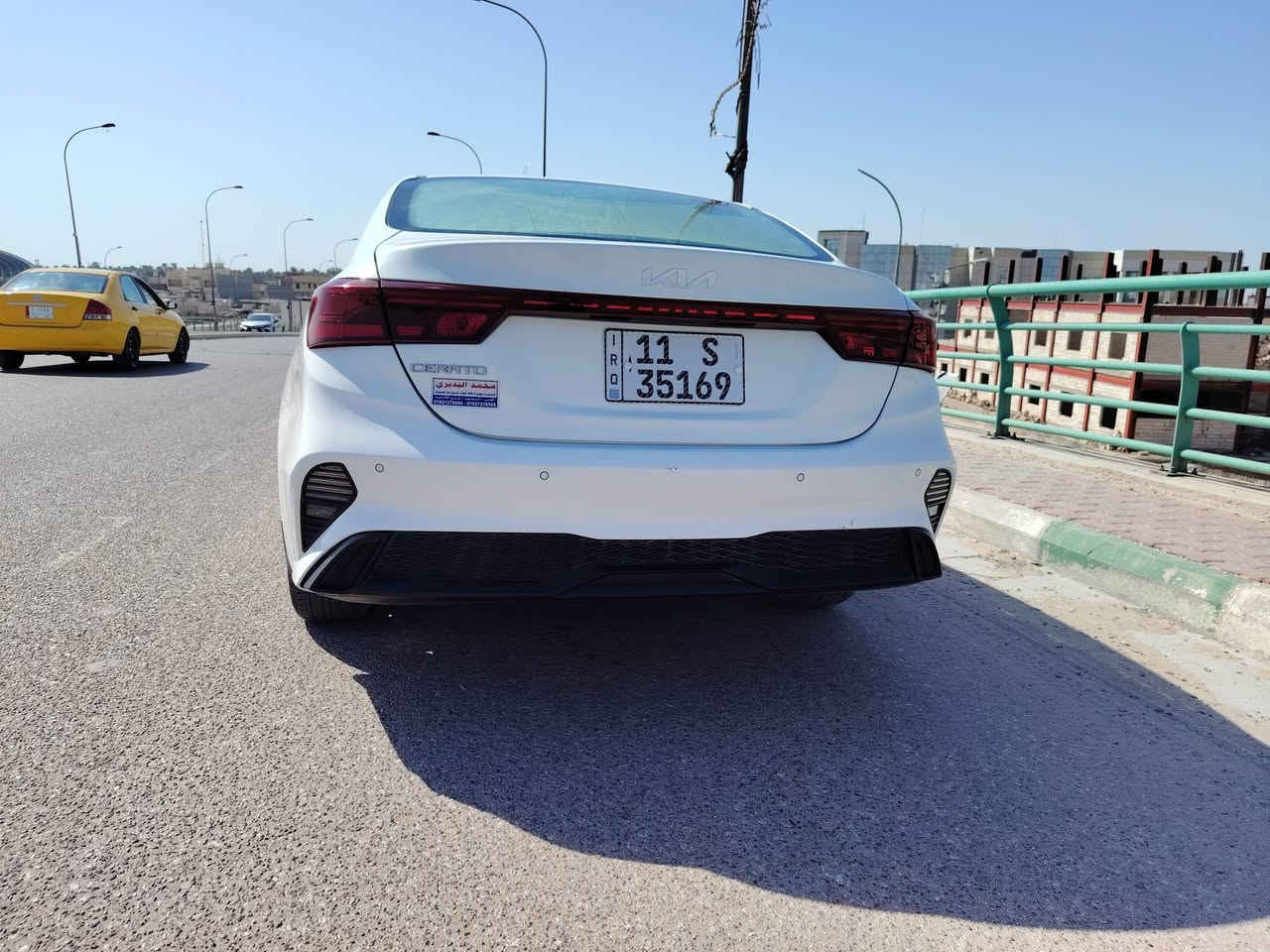 سيراتو موديل 2022 فول مواصفات عدا البصمه ماشيه 100 رقم بغداد الدولي
بيه قطعتين  بدون دواخل
السعر 150بيه مجال 
مكاني السماوه القشله ***********
