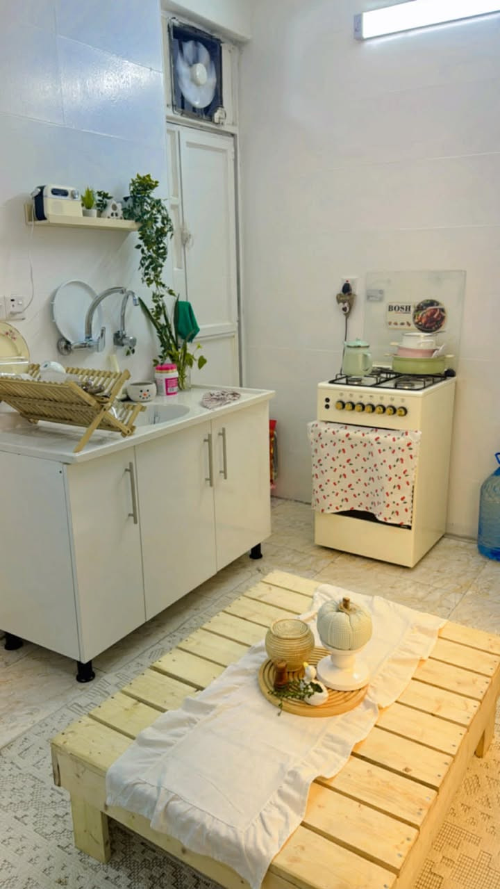 للبيع طباخ وكاونتر طول مترتين وسنك مرمر قياس ١٢٠ استعمال شهرين جدد نظيفات حيل طباخ ٢٠٠وبيه مجال كاونتر ٣٠٠ وبيه مجال المهدية الثانيه الهياكل


**إذا كنت صاحب هذا الإعلان وتريد حذفه لأي سبب، رجاءا أرسل رسالة إلى الدعم الفني**