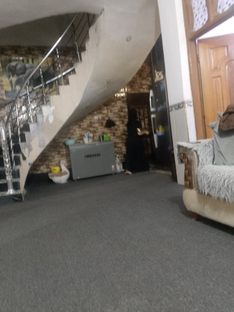 الدار للبيع طابقين اربع غرف نوم مطابخ حمامات داخلي وخارجي المكان جاي من بانزين خانه مال بته مقابل مدهش سند 25وبي معامله تحويل جنس العقار إلى طابو لمساحه 150متر واقع حال السعر 170للتصال ***********
