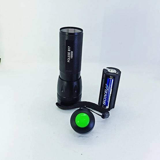 🔥💯مصباح يدوي (كشاف) police 💯🔥

- مصباح يدوي أحادي الوضع بضوء أبيض .

- يأتي بقدرة 30W .

- يعمل بثلاث بطاريات AAA.

- يحتوي على زر تشغيل في الخلف باللون الأخضر ويأتي مع حبل يدوي لسهولة الحمل.

- يحتوي على مفك لتركيز الاشعاع(التحكم بقطر الاشعاع الخارج) .

- العلبة محمية من الرطوبة ومصنوعة من الألومنيوم المؤكسد، مما يجعلها متينة للغاية وخفيفة الوزن.

- يبلغ طول المصباح 11 سم، وقطر الجزء الأمامي 3.2 سم، وقطر المقبض 2.5 سم، مما يسمح بوضعه في أي جيب بسهولة تامة.

- مدى الاشعاع 50 متر .


**إذا كنت صاحب هذا الإعلان وتريد حذفه لأي سبب، رجاءا أرسل رسالة إلى الدعم الفني**