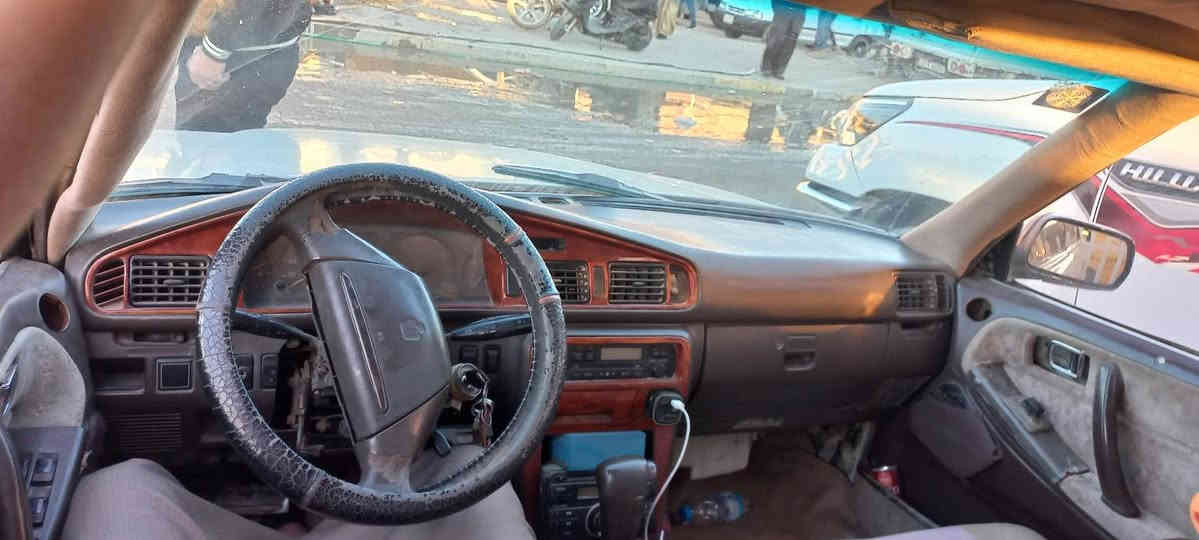 سيارة للبيع سوبر هارتوب موديل 1990
رقم نجف بسمي تحويل ثاني يوم سنويه لل(2027) تسقط 
السياره بس الكير بها تعبان يرادله جوزات  اني ابيع بيها كير بالوجه  سياره مدوشمه كهربائيات كله شغال مكينه ٢٥٠٠
السعر المطلوب(31) وبيها مجال حك الجيه مابيها
السياره مكانها بغداد جسر ديالى القديم شارع ٧٠ 
رقمي *********** خابر  ودلل
