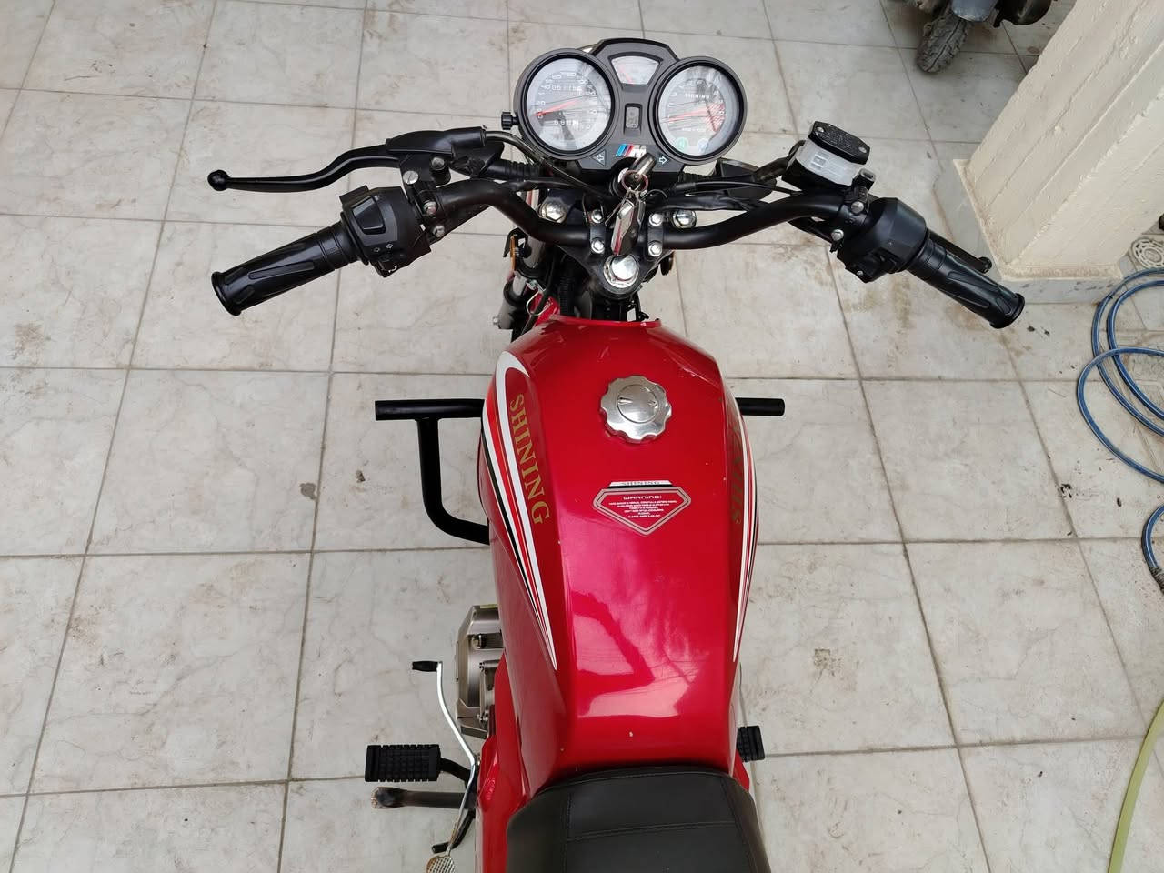 شاينك ٢٣ طالعه ٢٥ أوراق اصولي وصل معرض باسمي (مكتب حسين) دراجه جديده وكامله بدون نواقص مع جهاز إنذار وتشغيل عن بعد .. مكاني كربلاء.. والشراي يتصل***********
