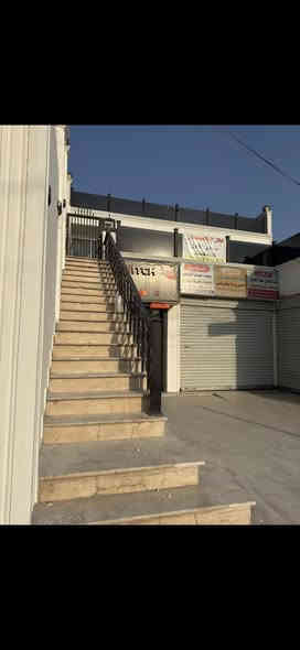 للإيجار طابق ثاني مساحته الكليه٢٣٥ وواجهة 11 متر، يتكون من قاعه مغلقه١٦٥م و قاعه مفتوحه ٧٠م في شارع تفاحة – الصليخ 600، موقع راقٍ وحيوي جدًا يناسب جميع الأنشطة التجارية مثل:
🏥 عيادة – 🏢 مكتب – 💇‍♀️ مركز تجميلي – 🛍️ معرض
🔹 موقع مميز على الشارع العام
🔹 مساحة واسعة وتصميم عملي
🔹 طابق منفصل بالكامل وجاهز للتأجير
📞 للاستفسار والمزيد من التفاصيل يرجى الاتصال على
***********
***********
