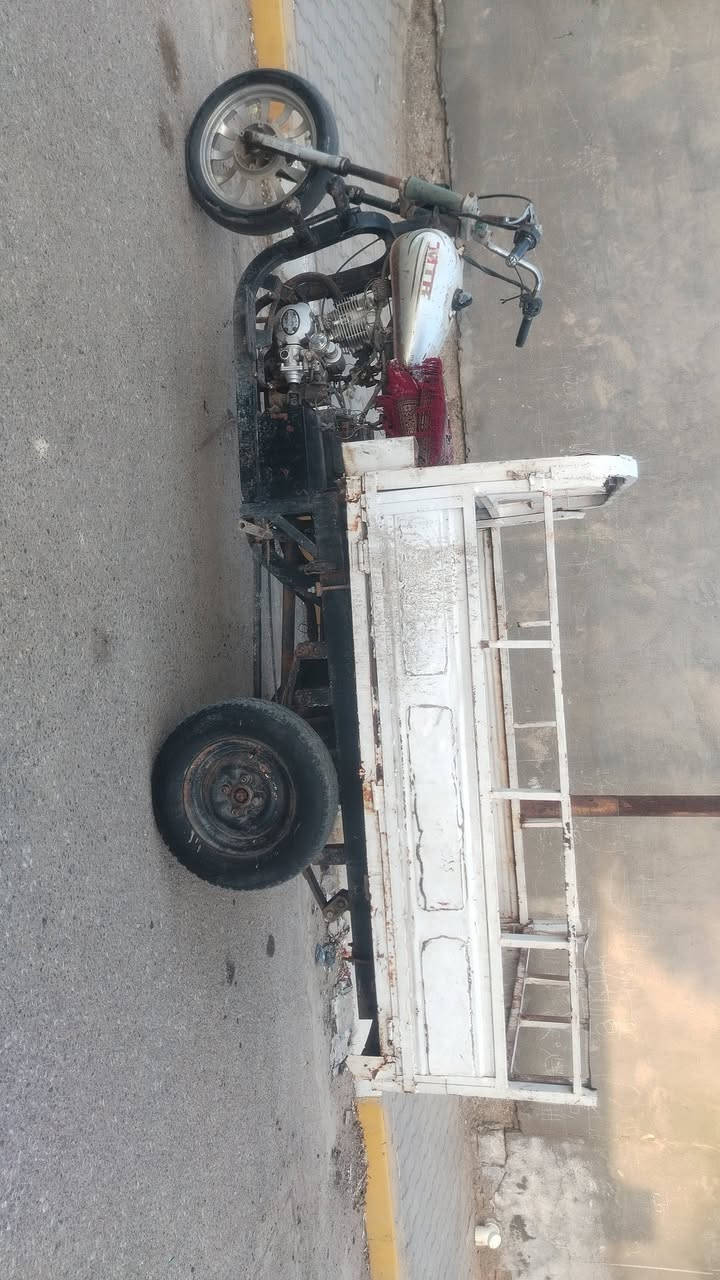 سلام عليكم ستوته لبيع كلك ستوته نضيفه مكينه نضيفه شاصي نضيف مكان الرميثه سعرها 400 وبيهاا مجال *********** مامتواجد عل فيس انتصل وبيك خير وتدلل

