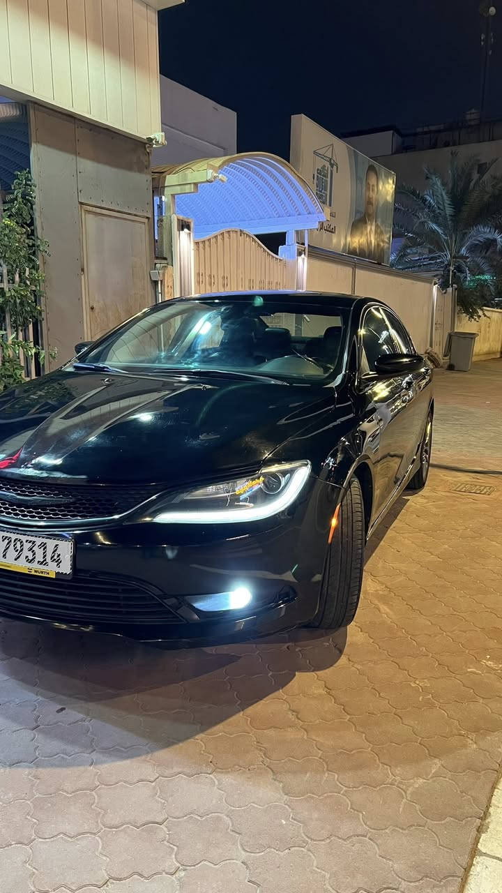 كرايسلر s200 ستة سلندر
مديل 2016 
فول مواصفات ما عدا الفتحة 
الشاشة الجبيرة 
السونار مرفق بالصور 
السعر 120
***********

