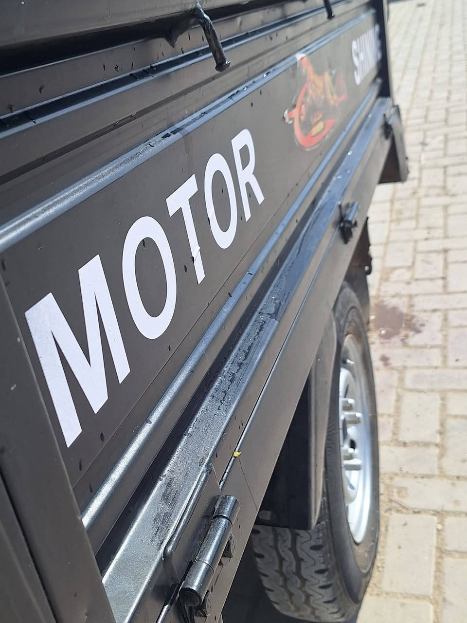 السلام عليكم ستوته موديل 24 كهربائيات كلها شغاله مقفوله كفاله عامه مشتغله شيء قليل مكاني بغداد حي المعالف يم حسينيه سيد جبار السعر 1,700 وبيها مجال للطيبين تحياتي الكم رقم الهاتف
***********
