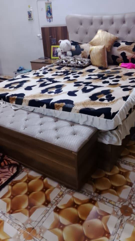 عندي غرف تركي نظيف ام 8قطعه سعر 350 وبيهه مجال


**إذا كنت صاحب هذا الإعلان وتريد حذفه لأي سبب، رجاءا أرسل رسالة إلى الدعم الفني**