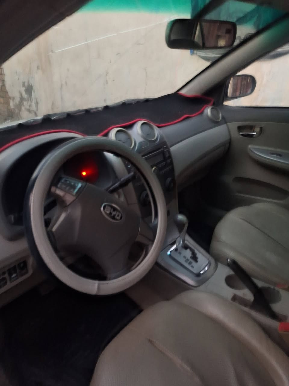 سلام عليكم بيوايدي موديل ١٣مكينة كير بيكاحو سيارة جديدة مال مصرف مطلوبة العنوان بغداد سعر ٣٥وبيهة مجال ***********
