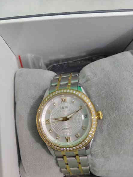 مرحبا
ساعات كلش حلوه قسم منهن ماركه وقسم مو ماركه 
للاستفسار  راسلونه ع هذا الرقم واتساب 
***********
يوجد توصيل جميع المحافضات
