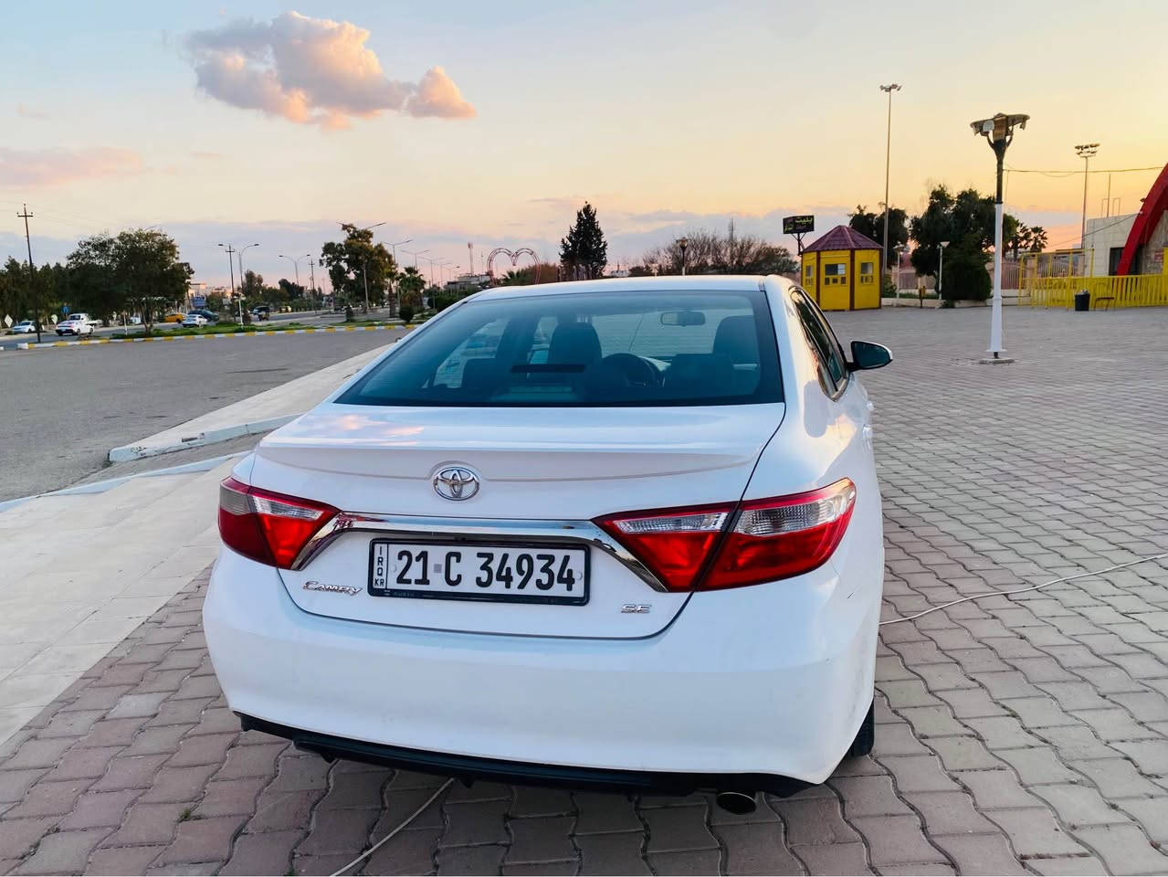 سلام عليكم 

تيوته  كامري 2015 se كندي بدون ضرر سياره كلين 

سنويه لحد 2028 

بطاقة بانزين بيها 

سياره كلين بس  ضررها بارد بيه. ثنين. 

تحكمات فول 

موصفات كشن كهرباىي + تحكم ستيرن. كلوز تثبيت. سرعه 

رقم سليمانيه. تحويل ثاني يوم 

السعر 160 وبيها مجال

للتواصل اتصال. *********** كركوك, العراق
