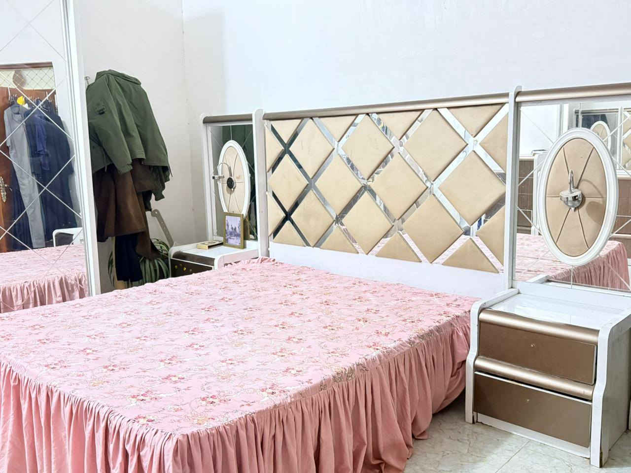 ب 500 وبيها مجال مكاني الفلاحيه‏‪0771 517 9226‬‏
