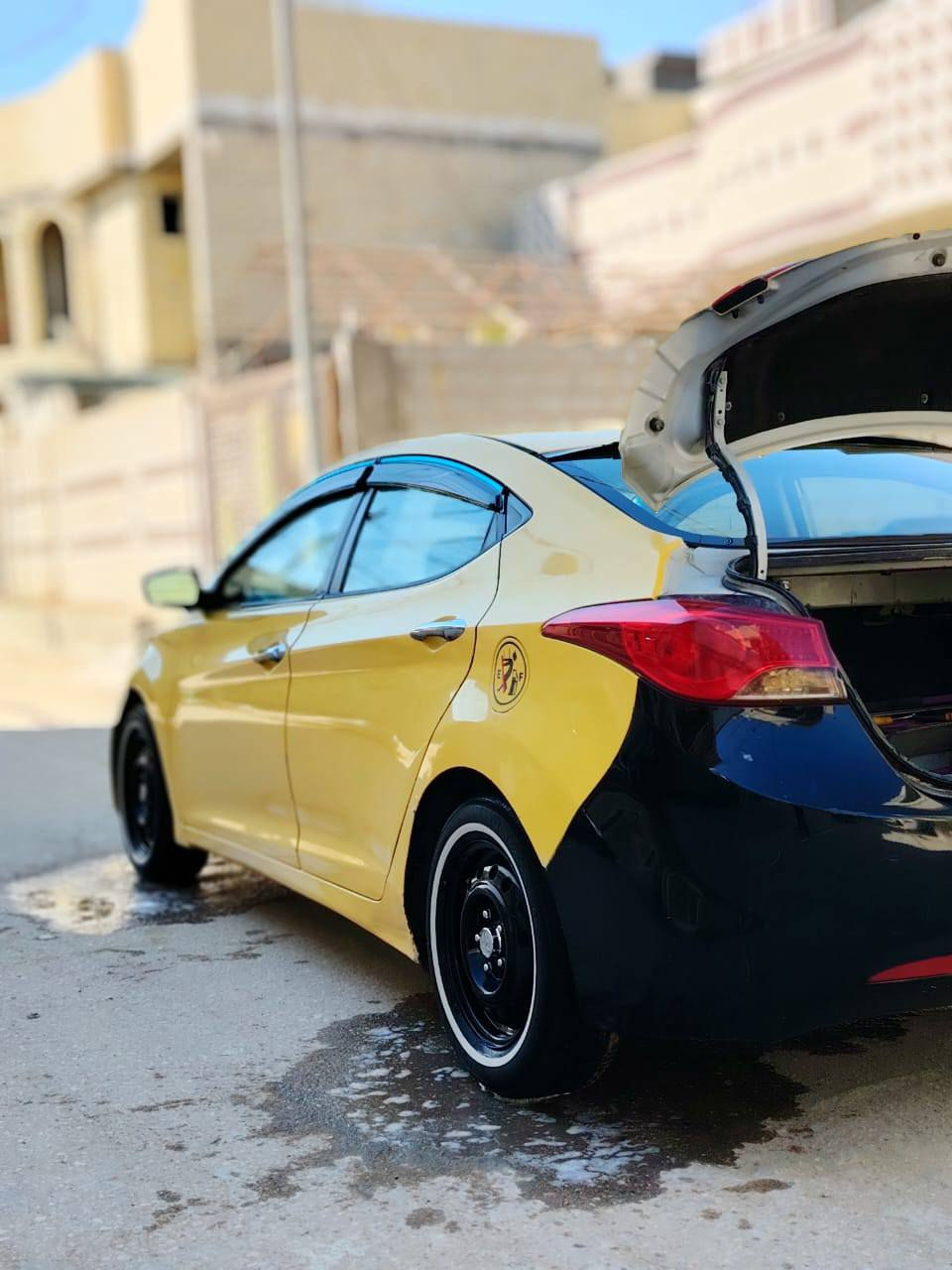 سلام عليكم
النترا موديل 2013 وارد امريكي ضرر جاملغ أيمن مع بنيد مصفره هيئة و غرامات رقم بابل باسمي السعر 98 وبيه مجال 
العنوان كربلاء 
الرقم 
***********
***********
