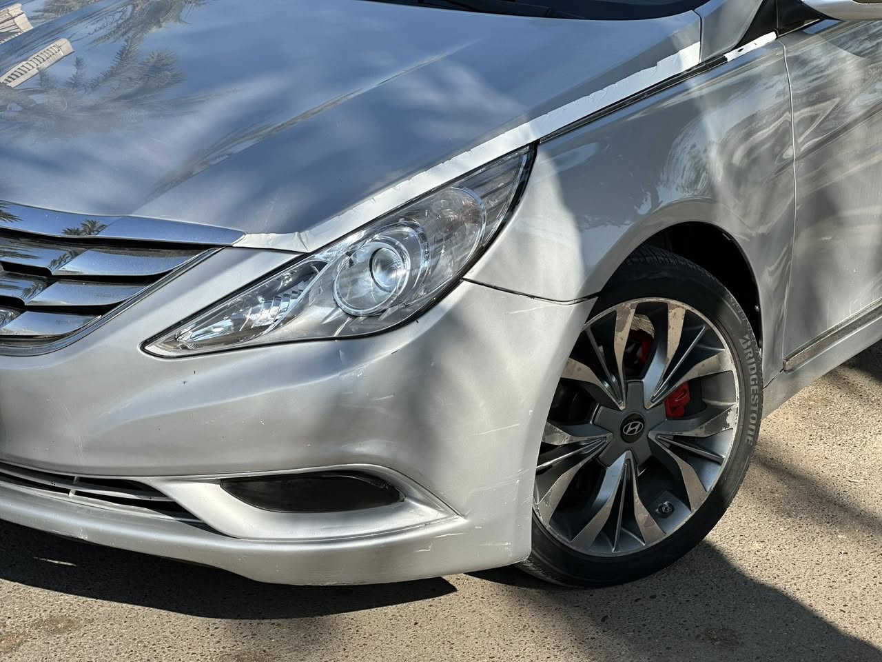 سلام عليكم 
رجاءً اقرة تفاصيل وأتصل 
هيونداي سوناتا 2013 وارد امريكي حادثهة جاملغ وباب صفحة سايق سيارة 5 قطع صبغ بزون دواخل بجم كبس شواصي مكفولة تكم مكفولة حوض مكفول (بدون ايرباك) 
رقم بغداد سنوية لل 2031 بسمي وكلة جديد 

فول مواصفات سيارة 

ماشية 83 الف ميل حقيقي /فتحة + بصمة + كشنات جلد + كهرباء + وضعيات قيادة+ أيكو مود + تدفئة كراسي أمامي + تدفئة كراسي خلفي +لايتات زنون +ويل 18 + سستم سماعات سوني + سيارة فول ومواصفاتهة معروفة 
مكينة 2400 مكفولة وممفتوحة + گير مكفول ممفتوح
صدر امامي وخلفي كلة جديد + تدفئة تبريد كلة شغال 
سيارة جاهزة للأخير  وحلوة وشوفة العين 
سيارة سعرهة 113 ورقة وبيهة مجال حك الجية 
*********** 
مكاني بغداد حي الاعلام

