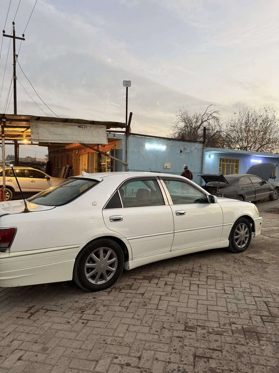 السلام عليكم
للبيع ملكه رقم صدامي يعني وكاله فقط مامدفوع كمرك مواصفاته 4 دكم قطعتين تبريد ثلاجه ويلات نجمه ديفور الكبير تخم تاير ادامه كامله عليهااا ونزلات بلكات فيتبم محرك كير مكفولات السياره ماناقصهااا شـِʊ̤ʅ ومآبيه نقص مكانهااا صلاح الدين دجيل للستفسار ؏ رقم ***********
