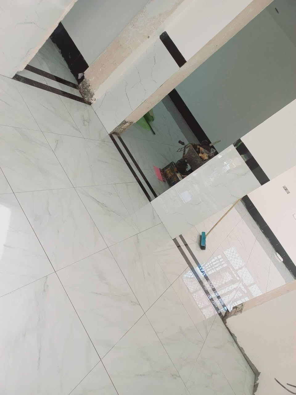 اعمالنا تميزنا عملنا مرمر سيراميك وبؤرسلين ارضي جدار سمنت او ماده واجهات ادرؤجه للاستفسار اتصال او واتس اب ***********
