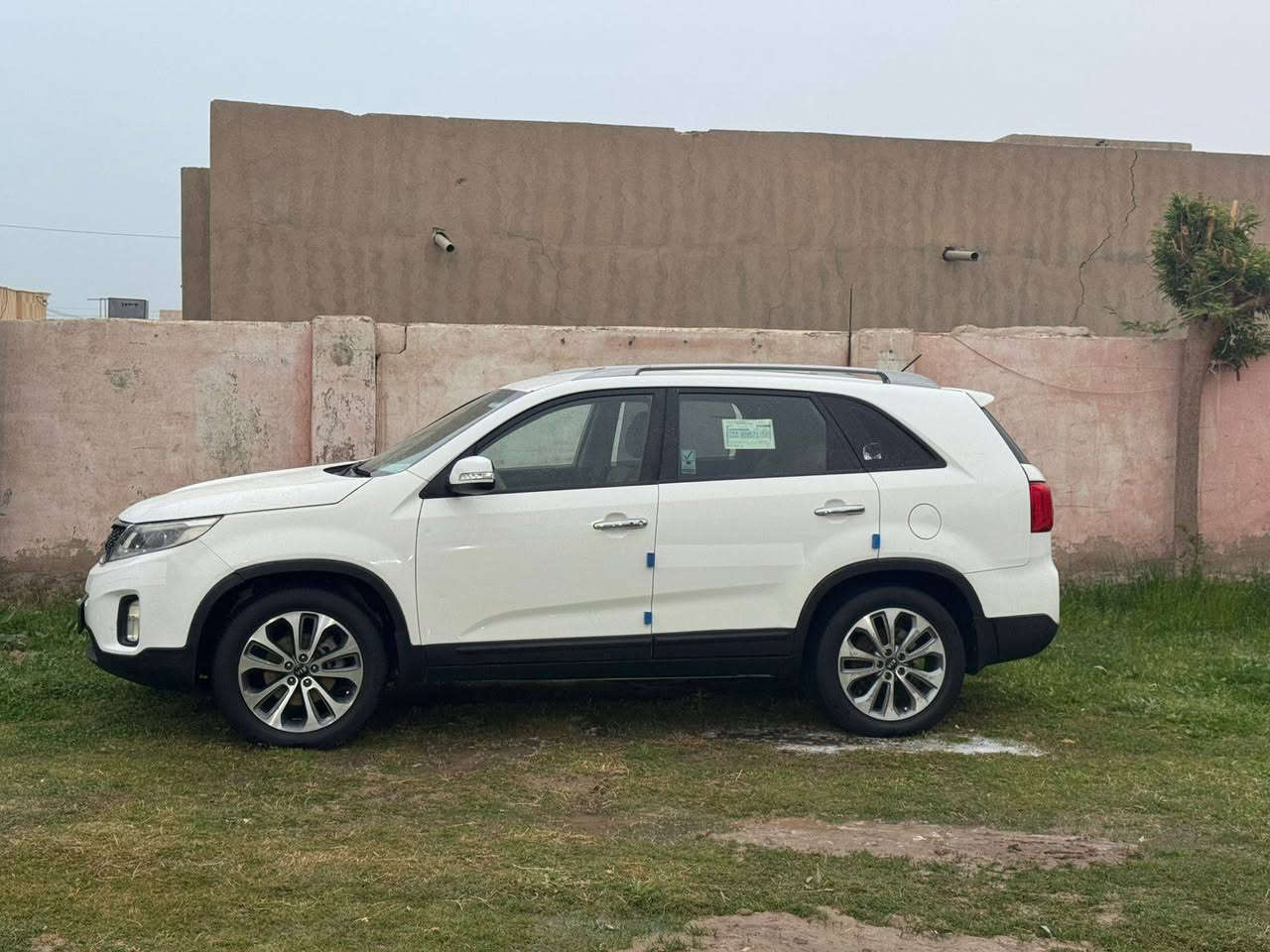 سلامه عليكم خوان  سورنتو  موديل ١٥ من  كفاله عامه ماشيه ٨٣ خليجي محرك٤.   ٧راكب بصمه جلد كراسي كهرباء يدات ستيل مري شفط مري قلاب شاشه كامره خلفيه عن بعد داخل بيجي كشانه كهرباء هيترت تدفئه تبريد بك لد مري شفط تايرات شركة العامة سياره جديده مال جناي المواصفات فول مواصفات عده لفتحه  لايت زنون بلادي مري شفط  بصمه فور ويل زراكات  ٥ ويل كب  رجان بس جناي يتصل عنواني رمادي بعلي   سعر ١٤٥ بي مجال.    ***********  محرك 2400
