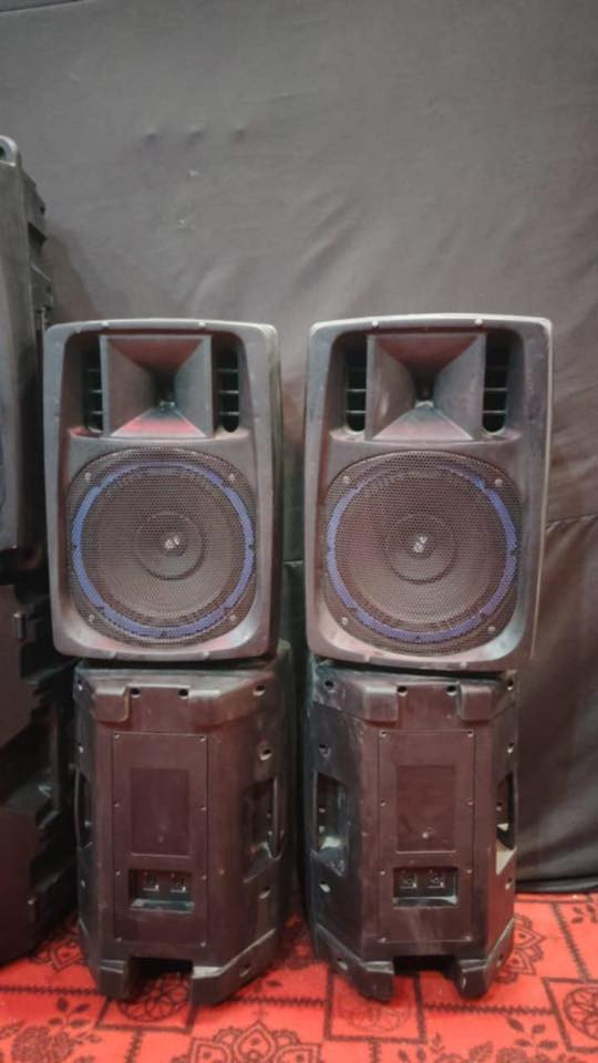 سلام م عليكم خدام الحسين هاي المنضومه  للبيع مامستعملات عنوان ديوانيه حي الوحده اكثر تفاصيل تصال عل هاذه ارقم ***********
