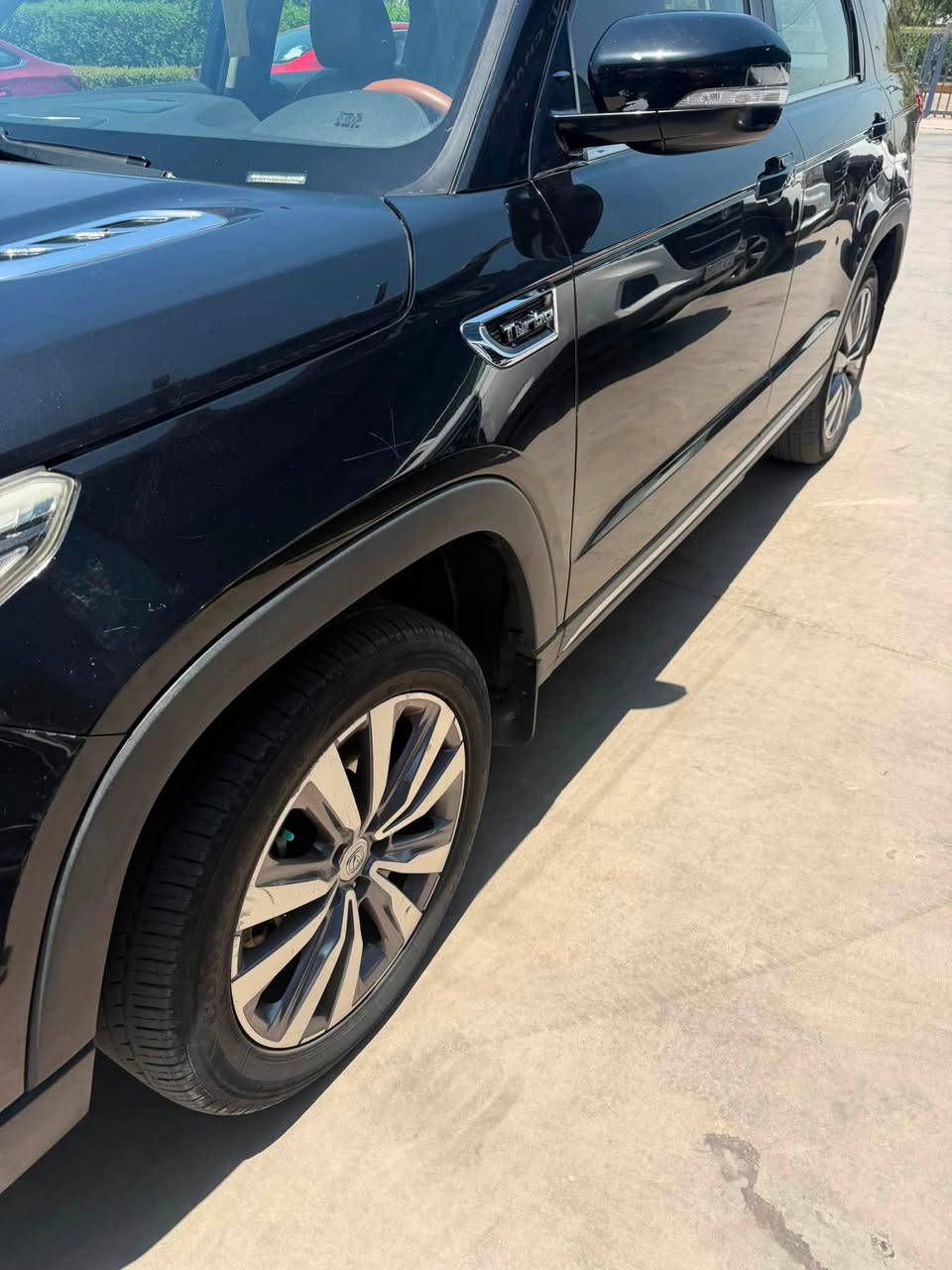 شانجان cs95 موديل 19  ماشيه ١٨٩ الف جاهزه من كلشي ربع متصرف عليه بيه قطعه صبغ باب مكانه بالدوره السعر 17500  مليون ***********
