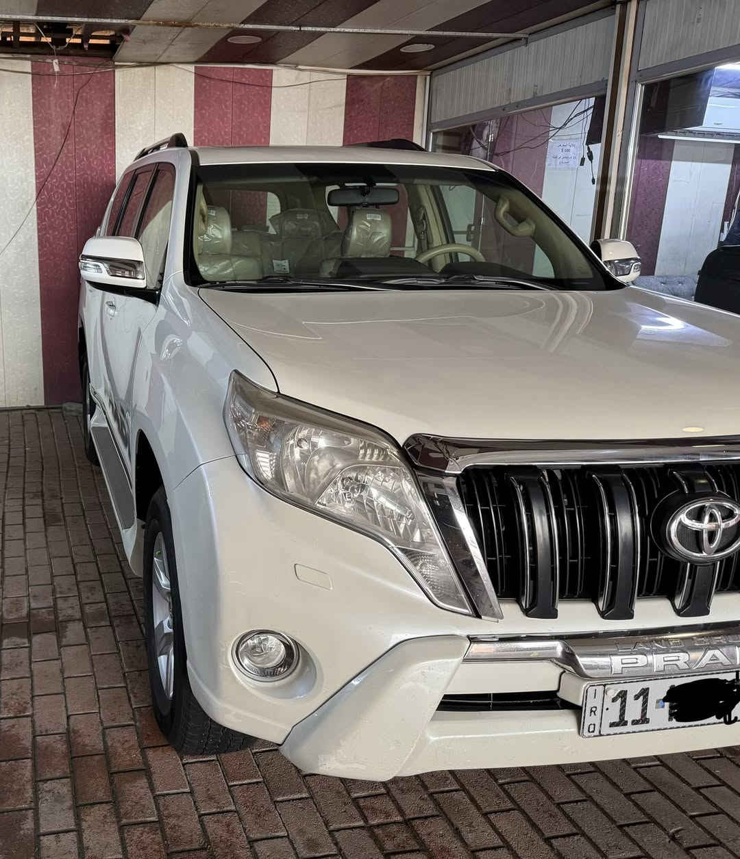 السلام عليكم برادو 2015 ساز فول 1/1 6سلندر فتحة جلد السيارة جديدة ماشية 160 مكفولة كفالة عامة بيهة بارد بالداير اربع اصابع فقط اوطلقة بالبنيد منافذة والسونار بالمنشور سيارة جديدة دواخل جدد سبير منازل رقم بغداد بسمي مكينة كير مكفولسعرها 33 اونص اي استفسار هذا الرقم ***********
