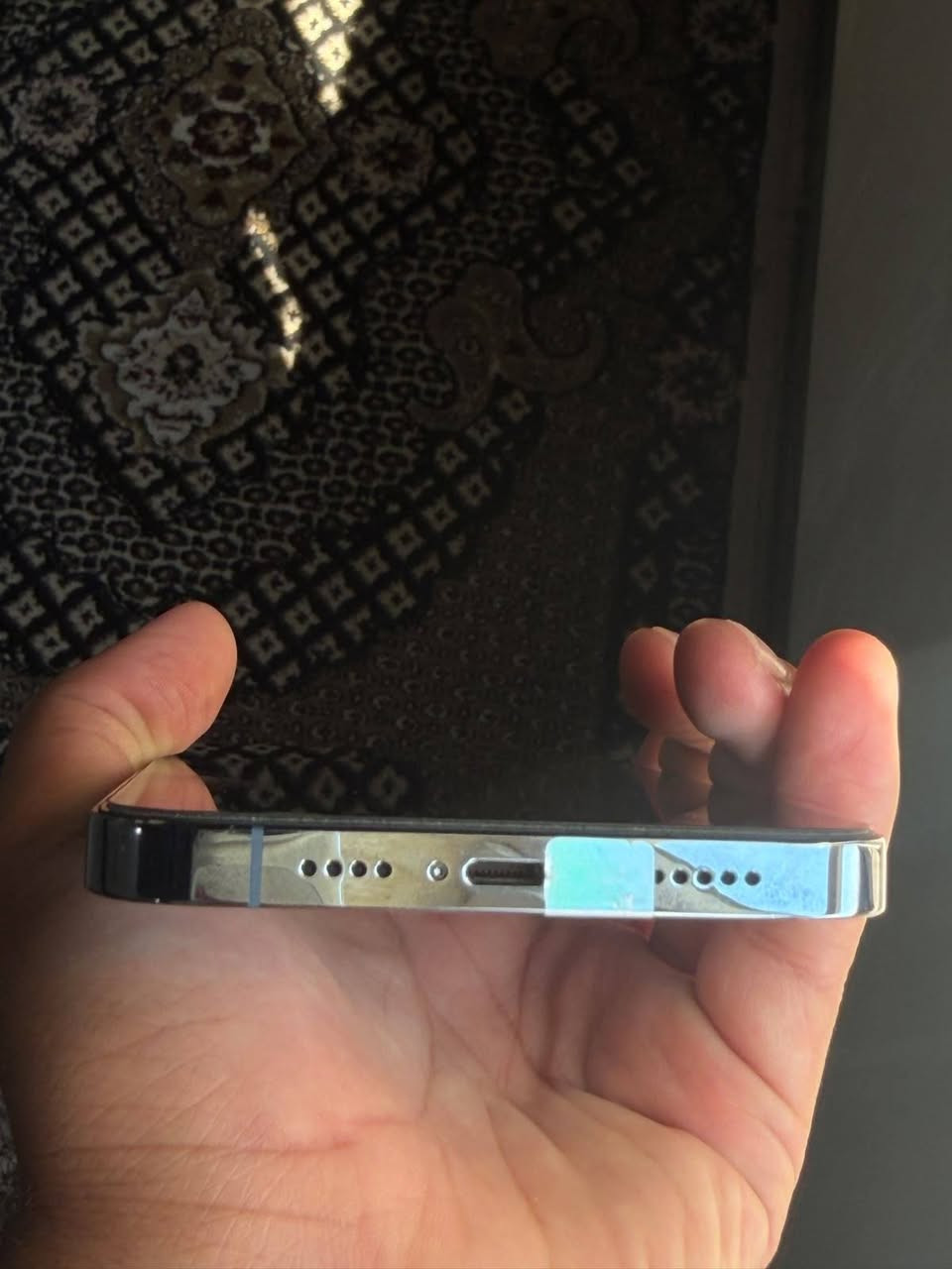 السلام عليكم 

متوفر 

iPhone 13 pro max 
LLA
256
بطارية 100فقط مرفوعه
 جهاز ضمان ممستبدل اي قطعه 
 
لون بحري مرغوب 

سعر 775وبي مجال قليل

***********
