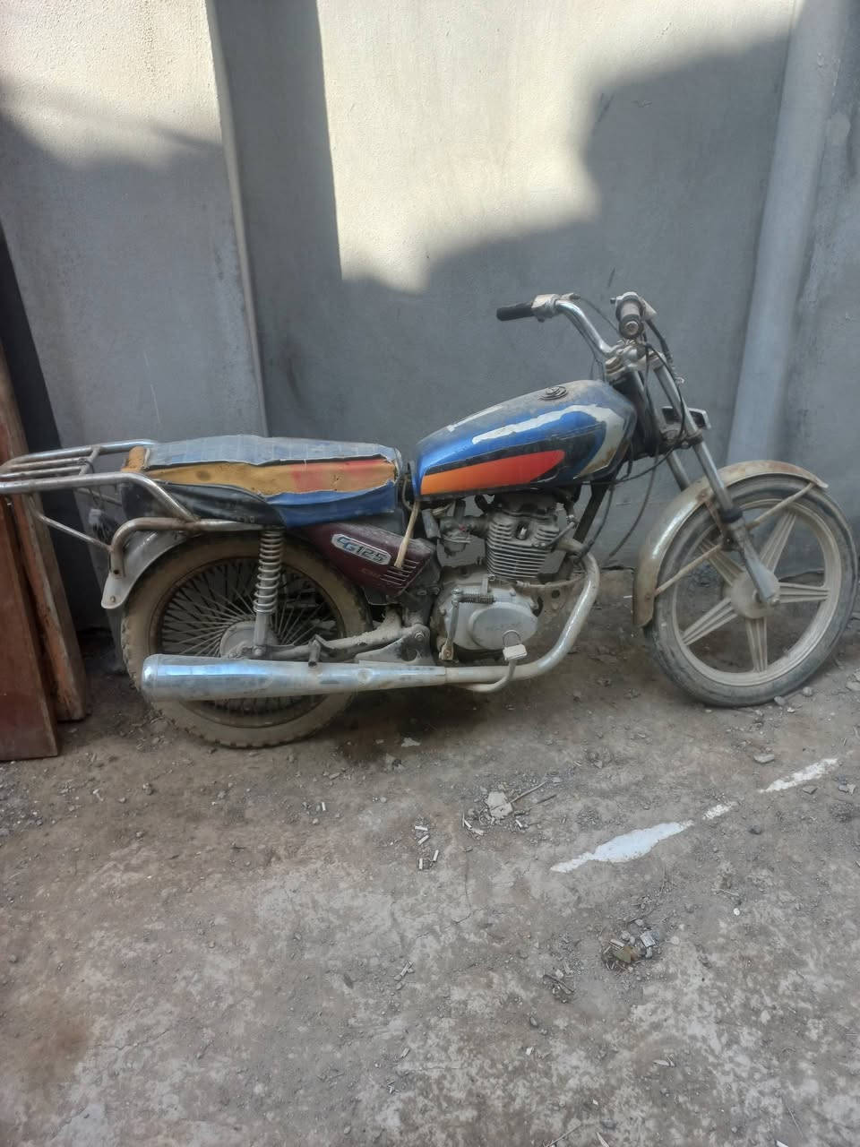 دراجه للبيع بس نقصها ماكنيت شراي يتفضل خاص مو الشراي لايضل يحجي ١٢٥


**إذا كنت صاحب هذا الإعلان وتريد حذفه لأي سبب، رجاءا أرسل رسالة إلى الدعم الفني**