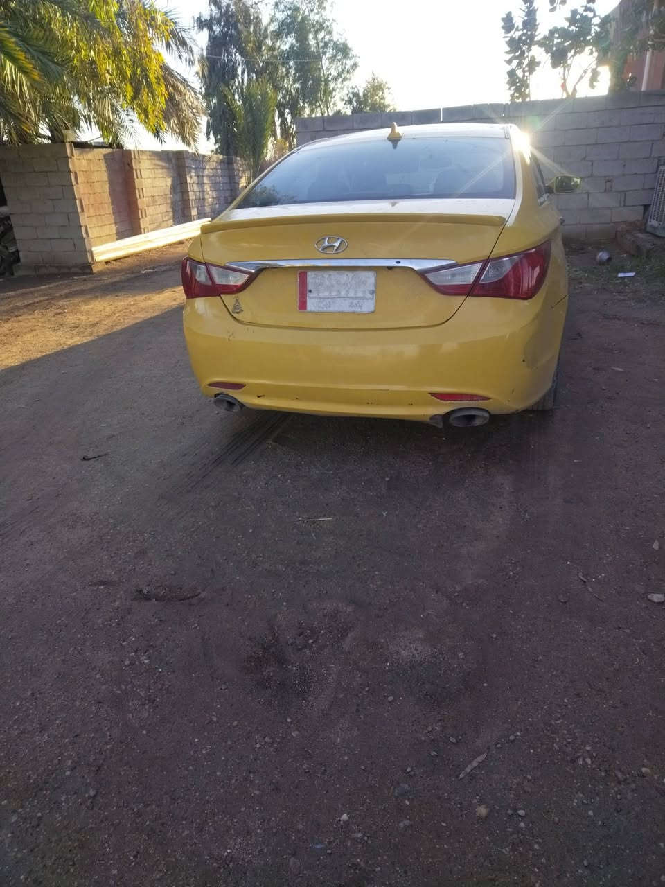 السلام عليكم من رخصت الأدمن سوناتا ٢٠١١فول فتحة بصمه السياره بيها نقوصات يرادلها ترتيب محرك٢٤٠٠ كير حداديه كهربائيات رقم بغداد تحويل مباشر السعر ٩٥ مراوس أو بيع العنوان قرب سجن أبو غريب ***********
