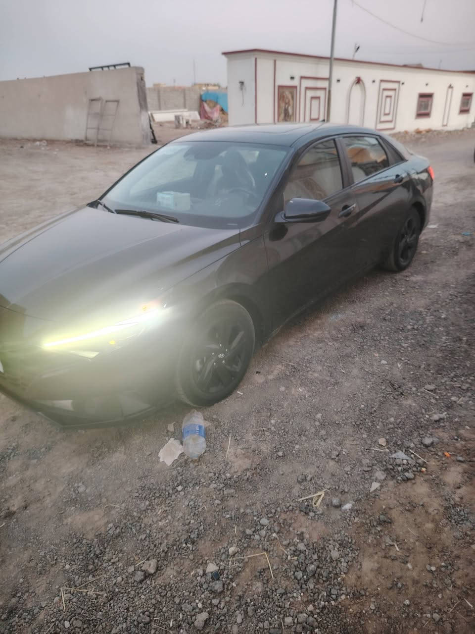 السلام عليكم سياره النتره مديل 2022فول واحد علا واحد بجم كبس حادث جاملغ الخلفي موجود لمقطع فيديو ناشره عنواني شعب قرب مستشفى الزهراء الاهلي (***********)
