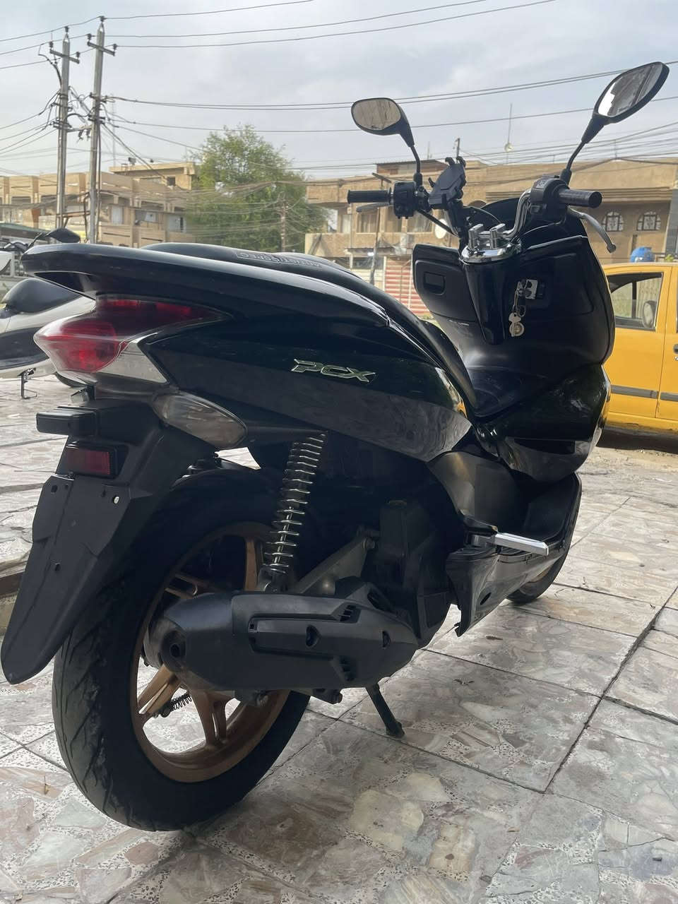 للبيع مكفوله نضيفه مثل ما موضح با صوره 
***********واتساب 
***********هاتف
مكاني بغداد البلديات
