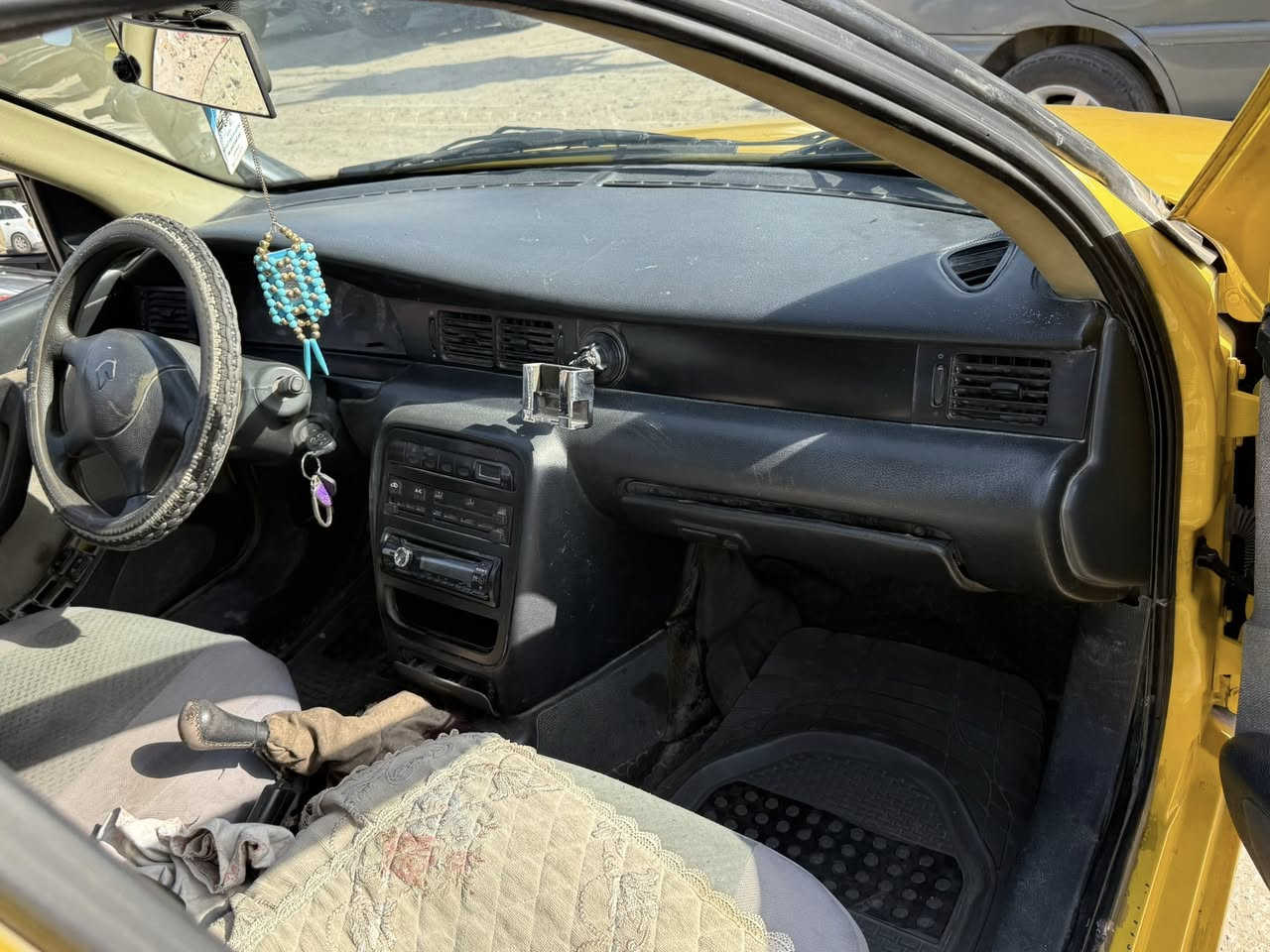 سلام عليكم اخوان سمند 2009للبيع وسعرها مناسب كير مكينه خير من الله نقص تبريد دواخلها حلوه بكان السياره بياع حي الرساله بسم الوالد هيىه مصفره بسم الوالد السياره خير من الله شاهد الله  سعر 27وبيها مجال ***********
***********
