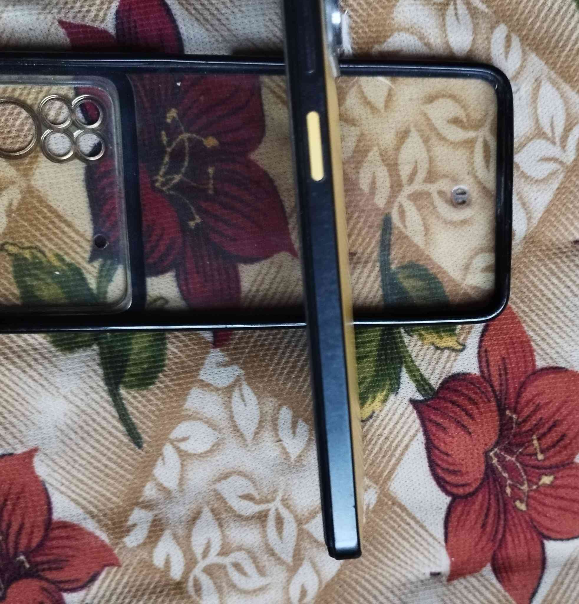 السلام عليكم ورحمه الله يوجد جهاز بوكو X5por 5G الذاكره 256والذاكره الداخليه 8 تلفون علئ كل عيب وشرط الفحص 
السعر 200وبيه مجال وياه كورتون وشاحنه 90واط الاصليه
مالت الشركه 
*********** للتواصل
