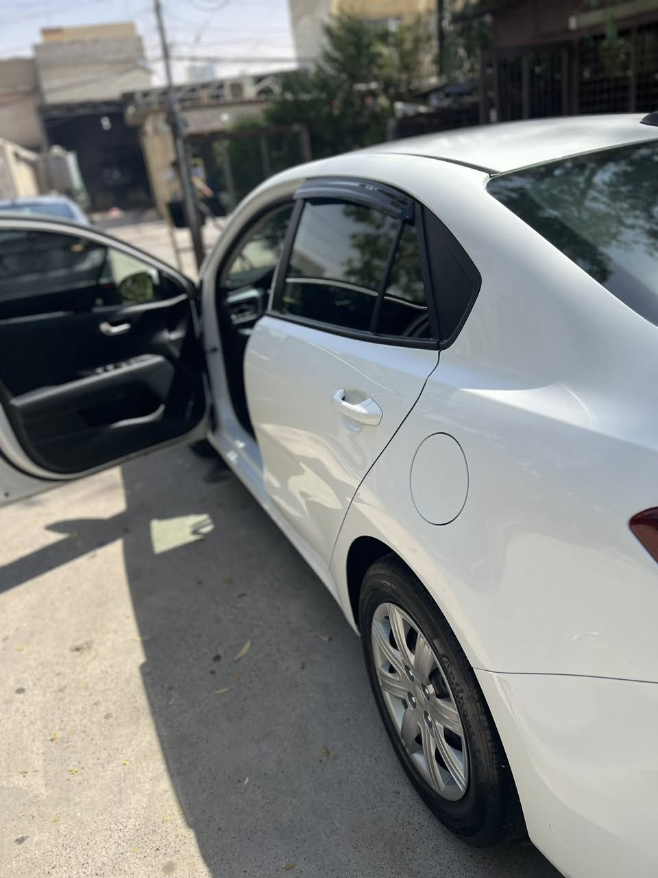 كيا ريو 2022
ماشيه 34 الف 
ضرر امريكي جاملغ فقط مبدل وبارد مكانتين 
***********
***********
